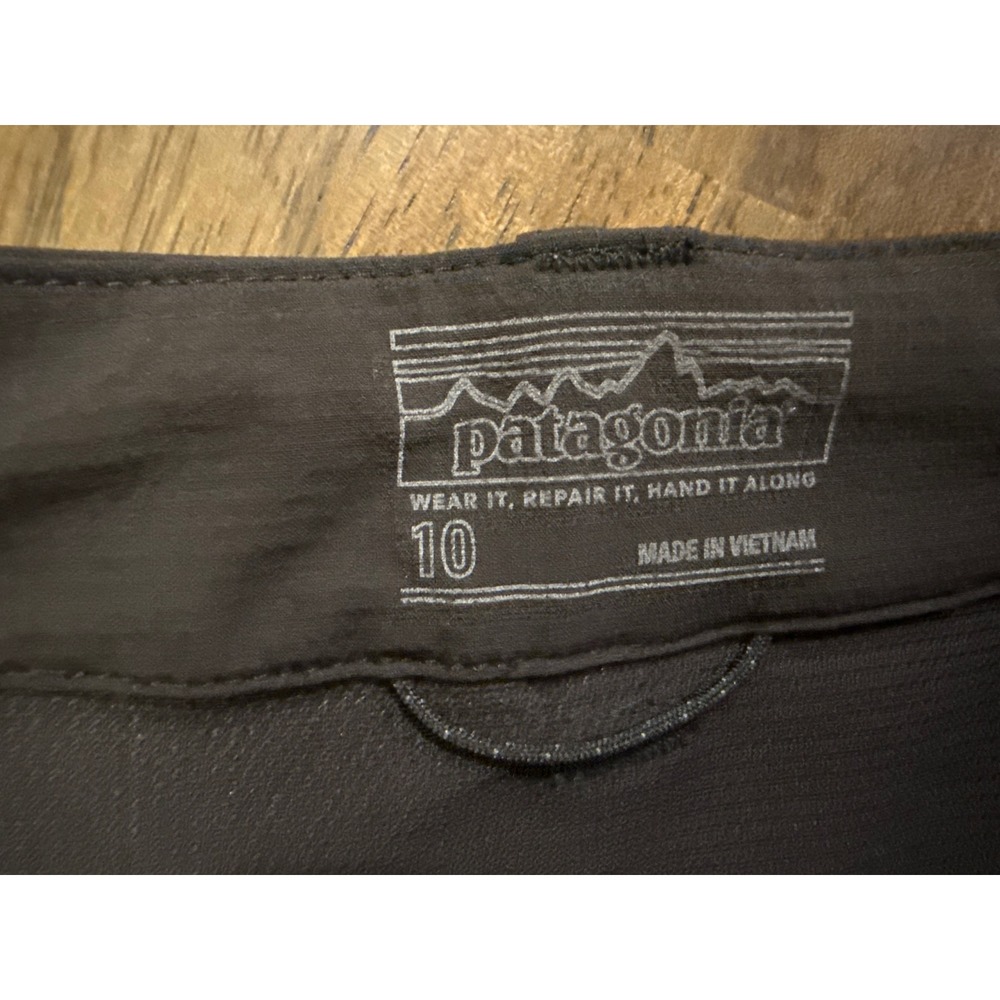 Patagonia Quandary Hiking Short Women 10 Grey Stretch Technical Outdoor 8 Inseam - Picture 6 of 6
